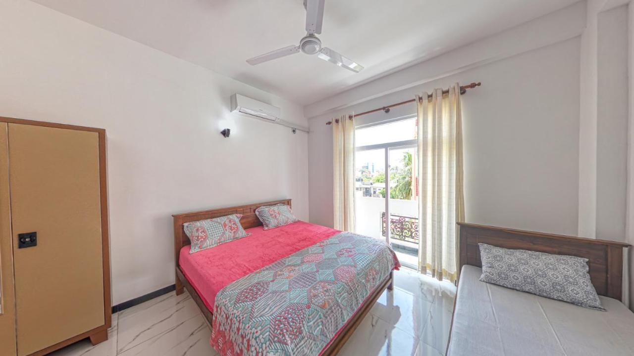 Ocean Breeze Apartment Colombo Luaran gambar