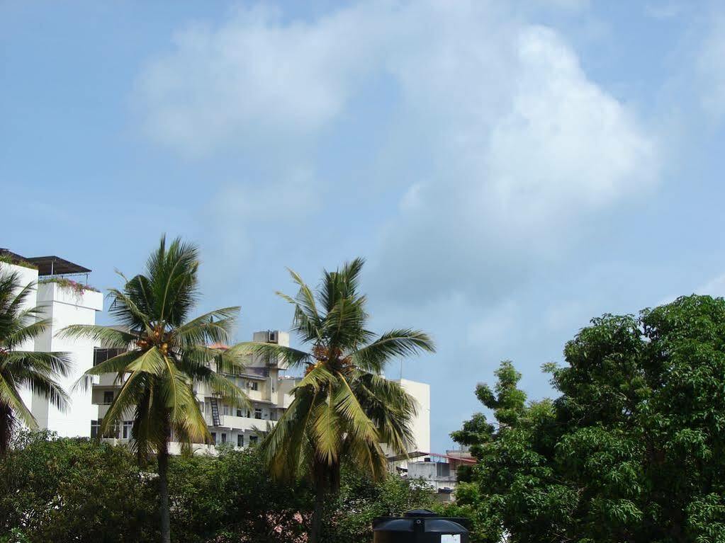 Ocean Breeze Apartment Colombo Luaran gambar