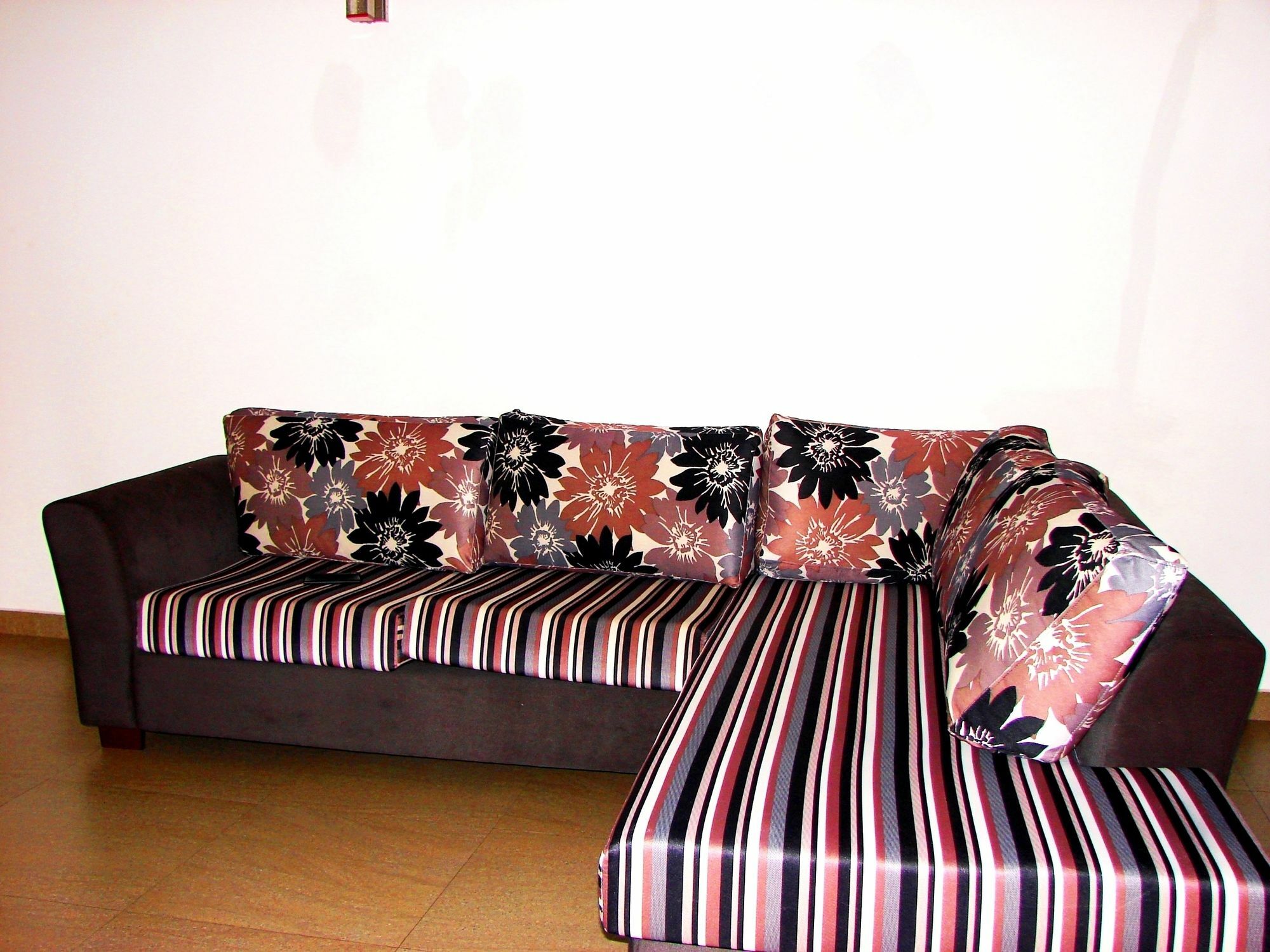 Ocean Breeze Apartment Colombo Luaran gambar